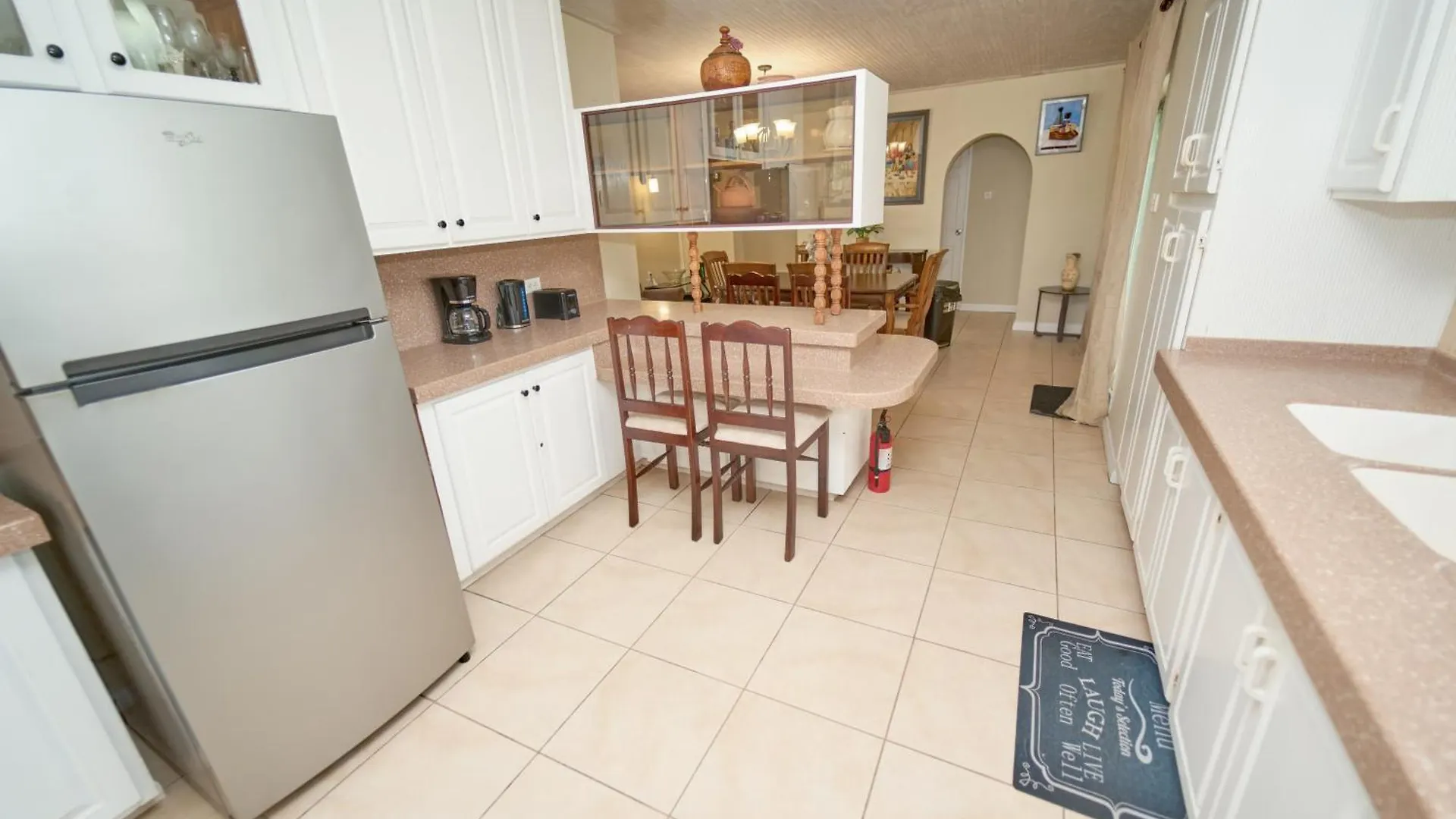 Spacious 3-Bedroom Home - Regency Park Bridgetown 0*,